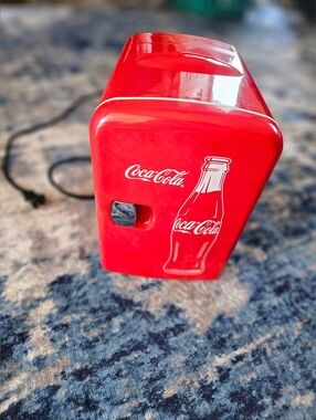 Coca Cola Retro Mini Fridge